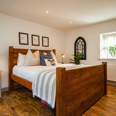 Cosy Farm Conversion In The Heart Of Pembrokeshire Maenclochog Exterior foto